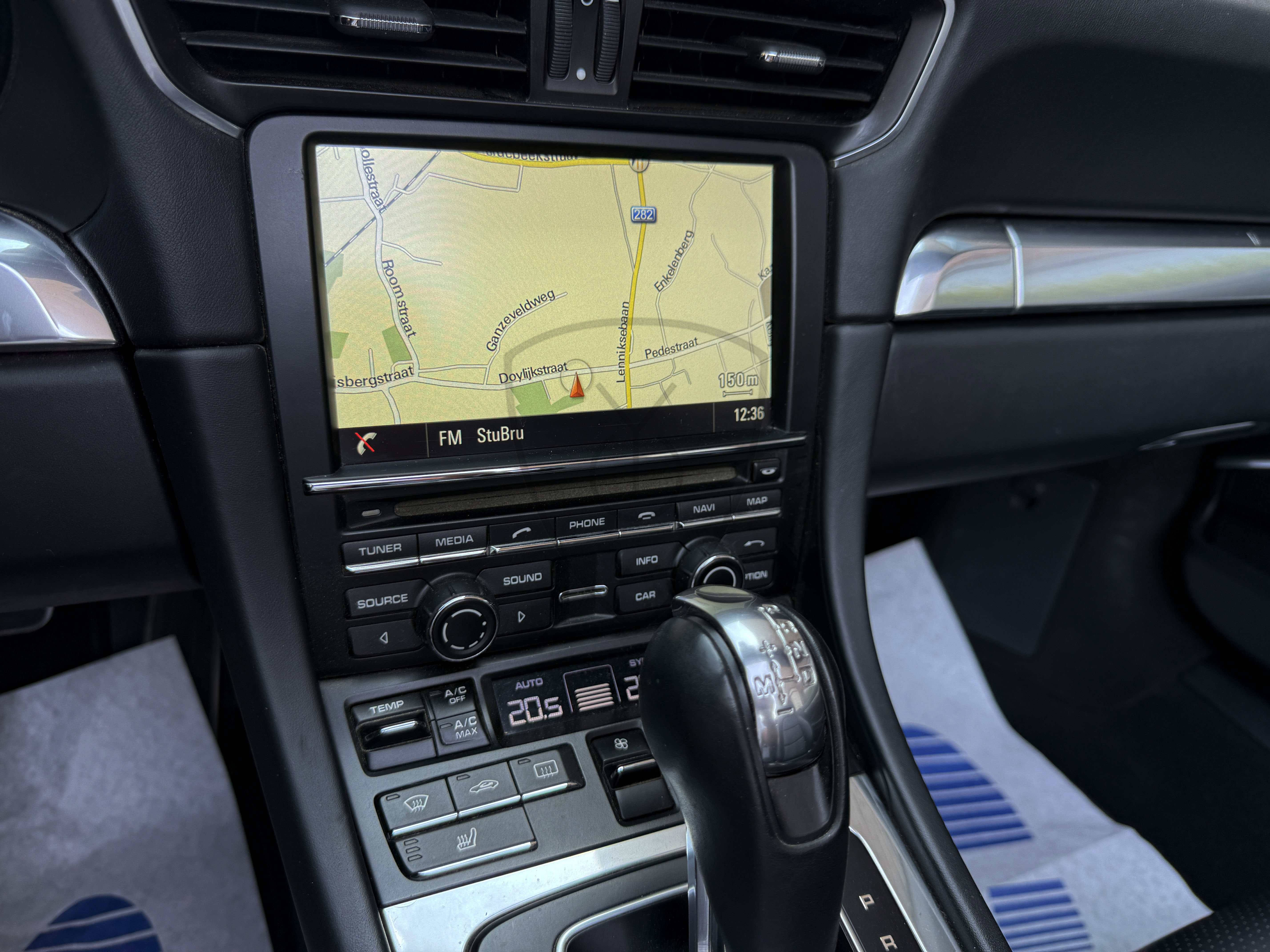 PORSCHE 991 CARRERA CABRIO — image 3
